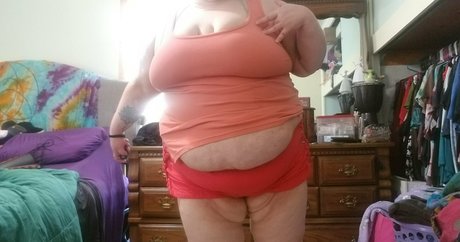 Naakte gelekte OnlyFans-foto van Faerymagdalene