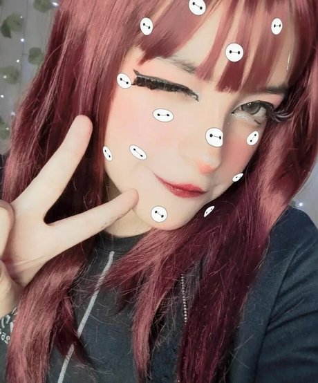 Naakte gelekte OnlyFans-foto van Nisomi