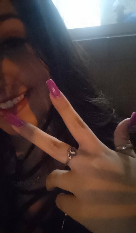 Naakte gelekte OnlyFans-foto van Shay Bongiovi
