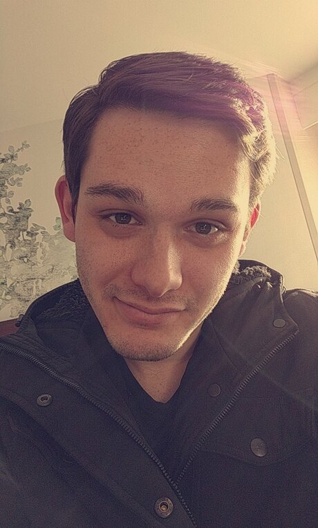 Naakte gelekte OnlyFans-foto van Everydaykarma33