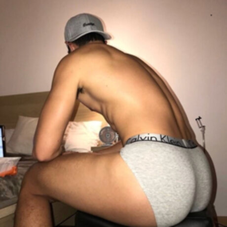 Naakte gelekte OnlyFans-foto van U1981758