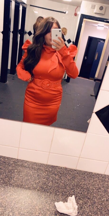 Naakte gelekte OnlyFans-foto van Marianna
