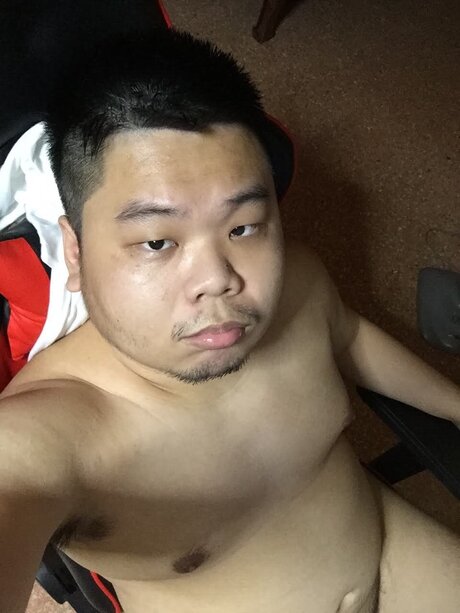 Naakte gelekte OnlyFans-foto van Tod