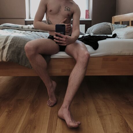 Naakte gelekte OnlyFans-foto van T