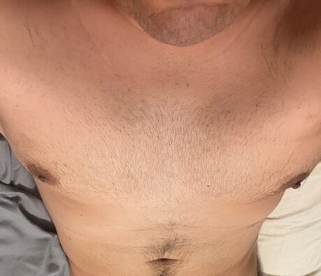 Naakte gelekte OnlyFans-foto van Latinosaction