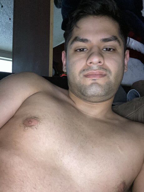 Naakte gelekte OnlyFans-foto van Juan Aldava