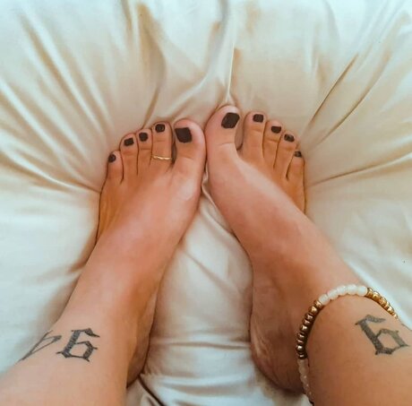 Naakte gelekte OnlyFans-foto van Toesampampsoles