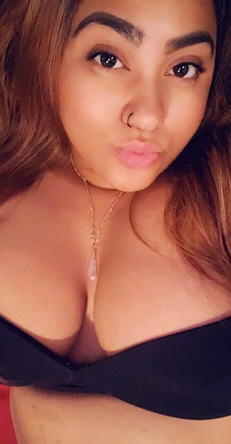 Naakte gelekte OnlyFans-foto van Jeselyn