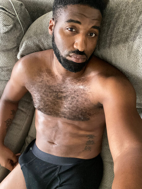 Naakte gelekte OnlyFans-foto van Be Nasty Or Confused