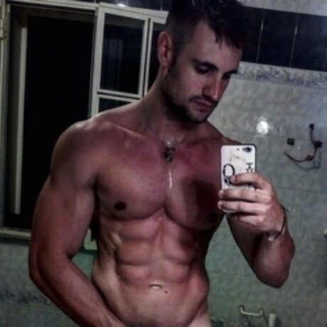 Naakte gelekte OnlyFans-foto van Endovena