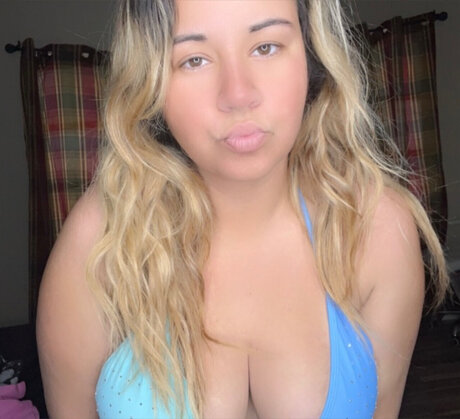 Naakte gelekte OnlyFans-foto van Novaxbaby