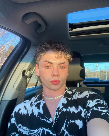 Naakte gelekte OnlyFans-foto van Cristian