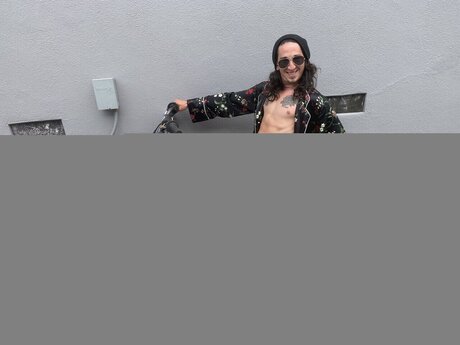 Naakte gelekte OnlyFans-foto van Doctormesc
