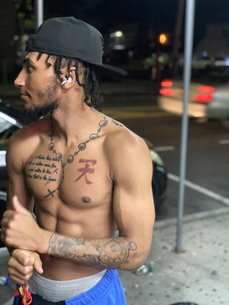 Naakte gelekte OnlyFans-foto van Sosa Shy