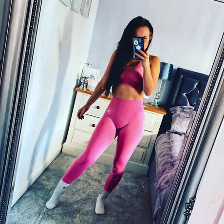 Naakte gelekte OnlyFans-foto van Tegan Jessica