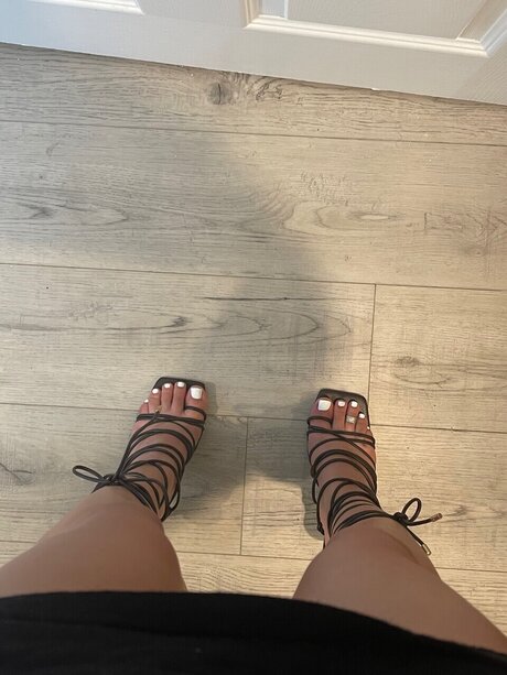 Naakte gelekte OnlyFans-foto van Katarinas Foot Fantasy
