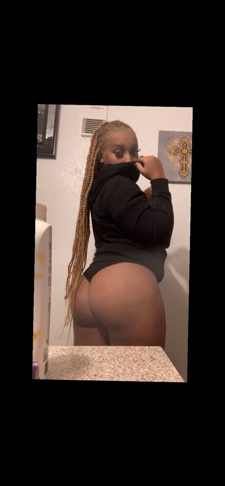 Naakte gelekte OnlyFans-foto van Luhhslimmm