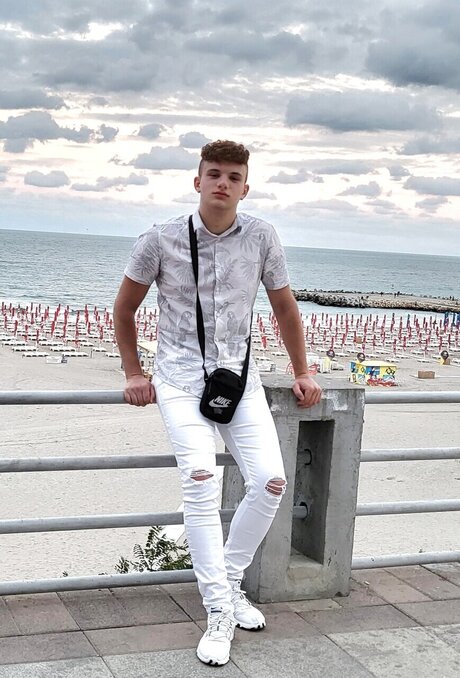 Naakte gelekte OnlyFans-foto van Robert