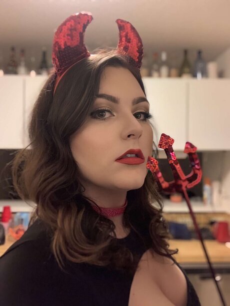 Naakte gelekte OnlyFans-foto van Phoebe