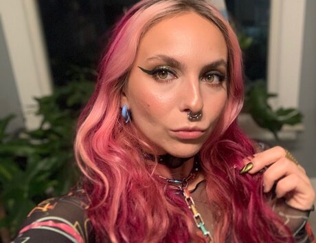 Naakte gelekte OnlyFans-foto van Phoenix 