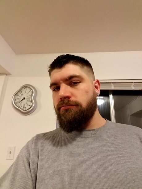 Naakte gelekte OnlyFans-foto van Devindadude