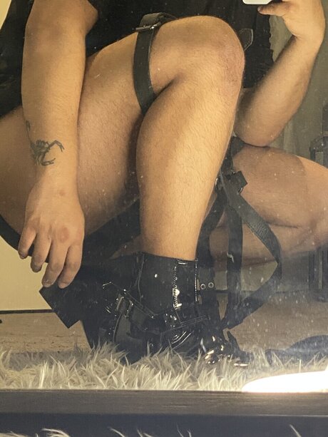Naakte gelekte OnlyFans-foto van Soulpassion