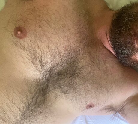 Naakte gelekte OnlyFans-foto van Bearzinho