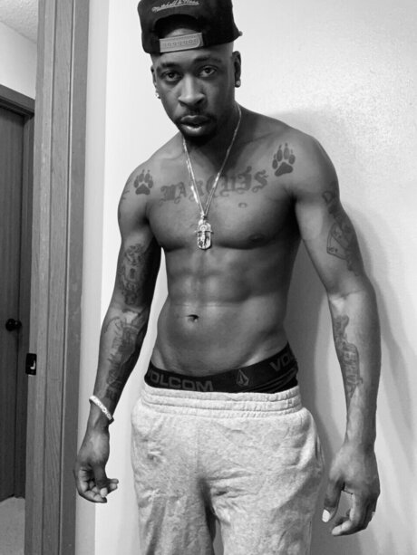 Naakte gelekte OnlyFans-foto van G4ngst46