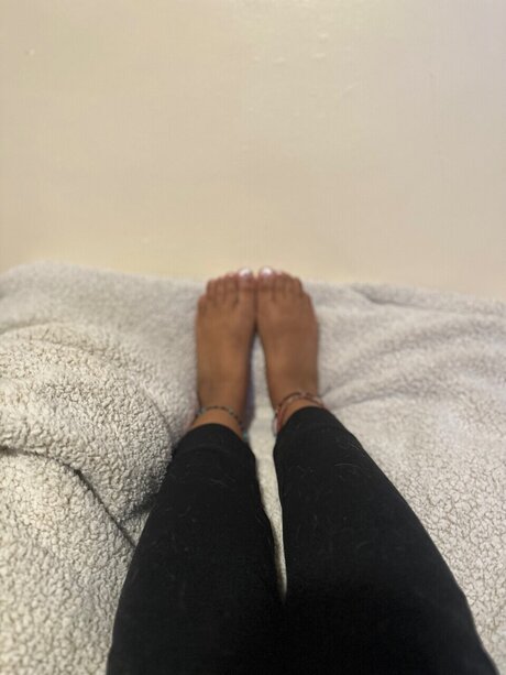 Naakte gelekte OnlyFans-foto van Kora
