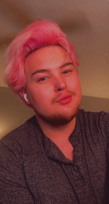 Naakte gelekte OnlyFans-foto van Marky Mark