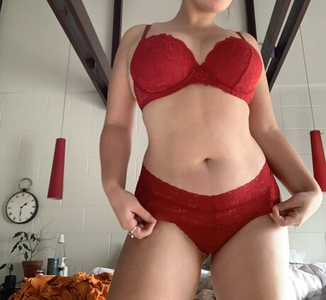 Naakte gelekte OnlyFans-foto van Jessica Goodall