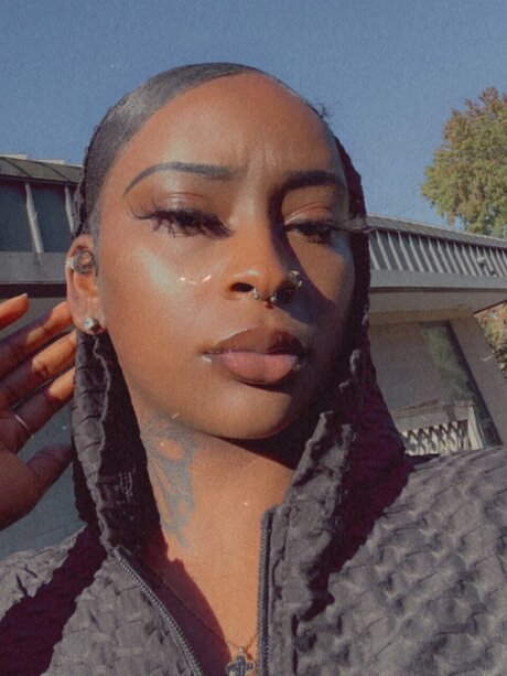 Naakte gelekte OnlyFans-foto van Juicy Marie