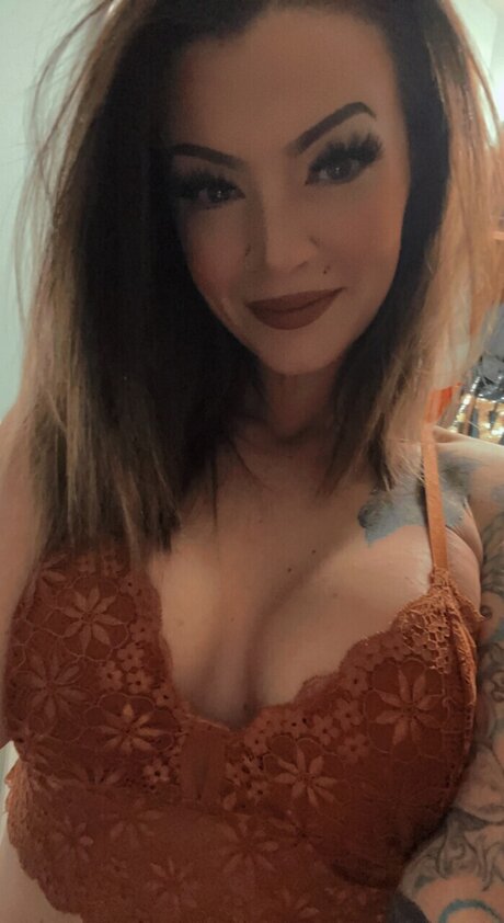 Naakte gelekte OnlyFans-foto van Brinny