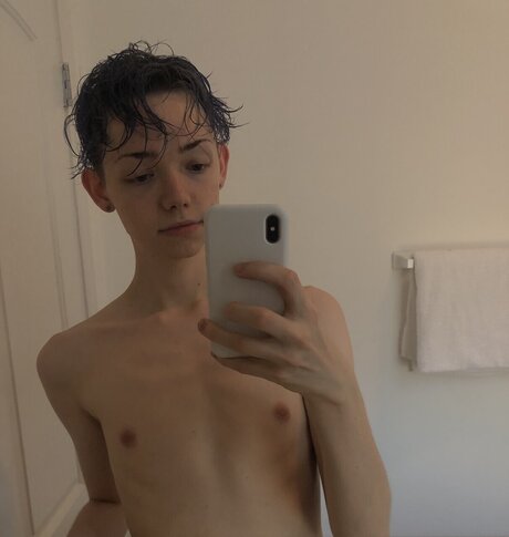 Naakte gelekte OnlyFans-foto van Nathanvierke