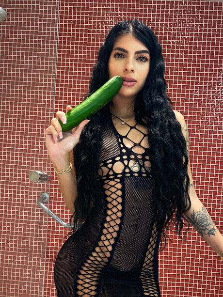 Naakte gelekte OnlyFans-foto van Jeany