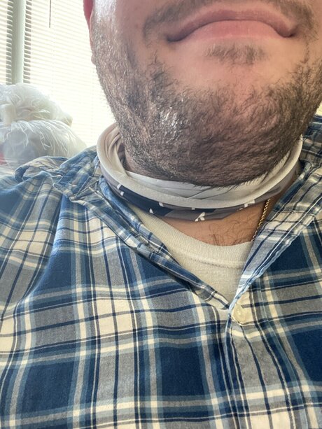 Naakte gelekte OnlyFans-foto van Fattybear