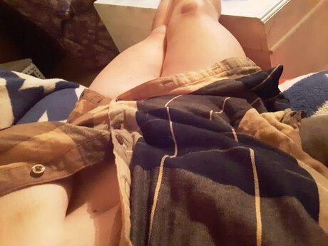 Naakte gelekte OnlyFans-foto van Bbabygirl