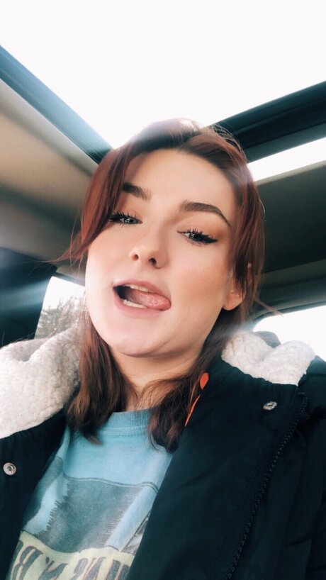 Naakte gelekte OnlyFans-foto van Persephone