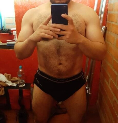 Naakte gelekte OnlyFans-foto van Fercho