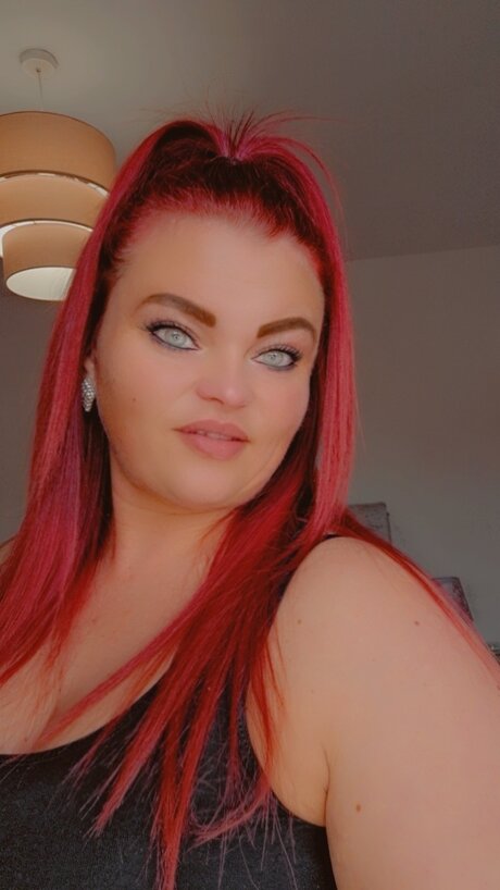 Naakte gelekte OnlyFans-foto van Porchababy