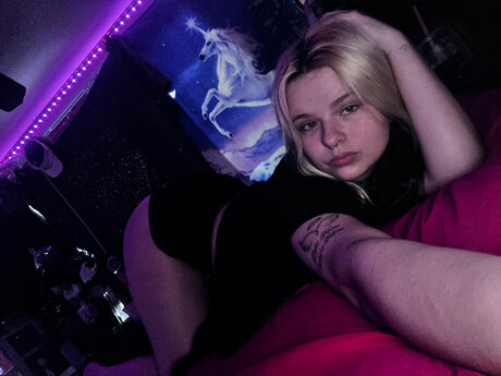 Naakte gelekte OnlyFans-foto van Lil Freak 