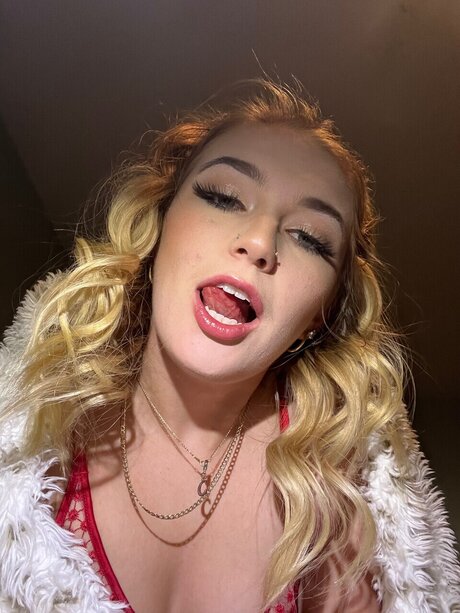 Naakte gelekte OnlyFans-foto van Angel