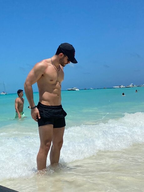 Naakte gelekte OnlyFans-foto van Ziir