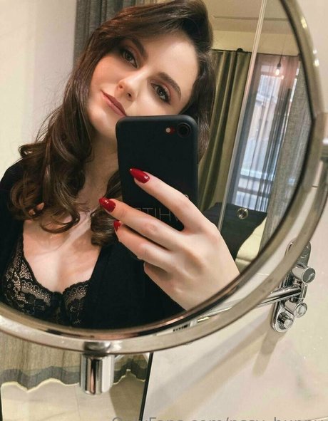Naakte gelekte OnlyFans-foto van Pssybunny