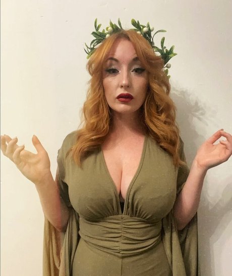 Naakte gelekte OnlyFans-foto van Laura Dawson
