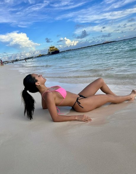 Naakte gelekte OnlyFans-foto van Girlsonfire