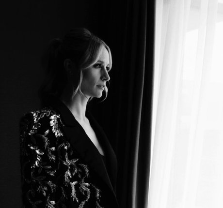 Niamh Algar