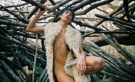 Naakte gelekte OnlyFans-foto van Izzi Rojas