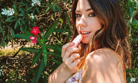 Jillian Rose Reed