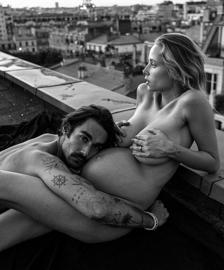 Naakte gelekte OnlyFans-foto van Coline Aulagnier